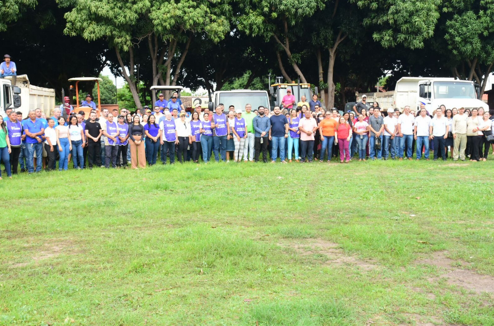 Prefeitura de Água Branca intensifica combate à dengue com mutirão de limpeza