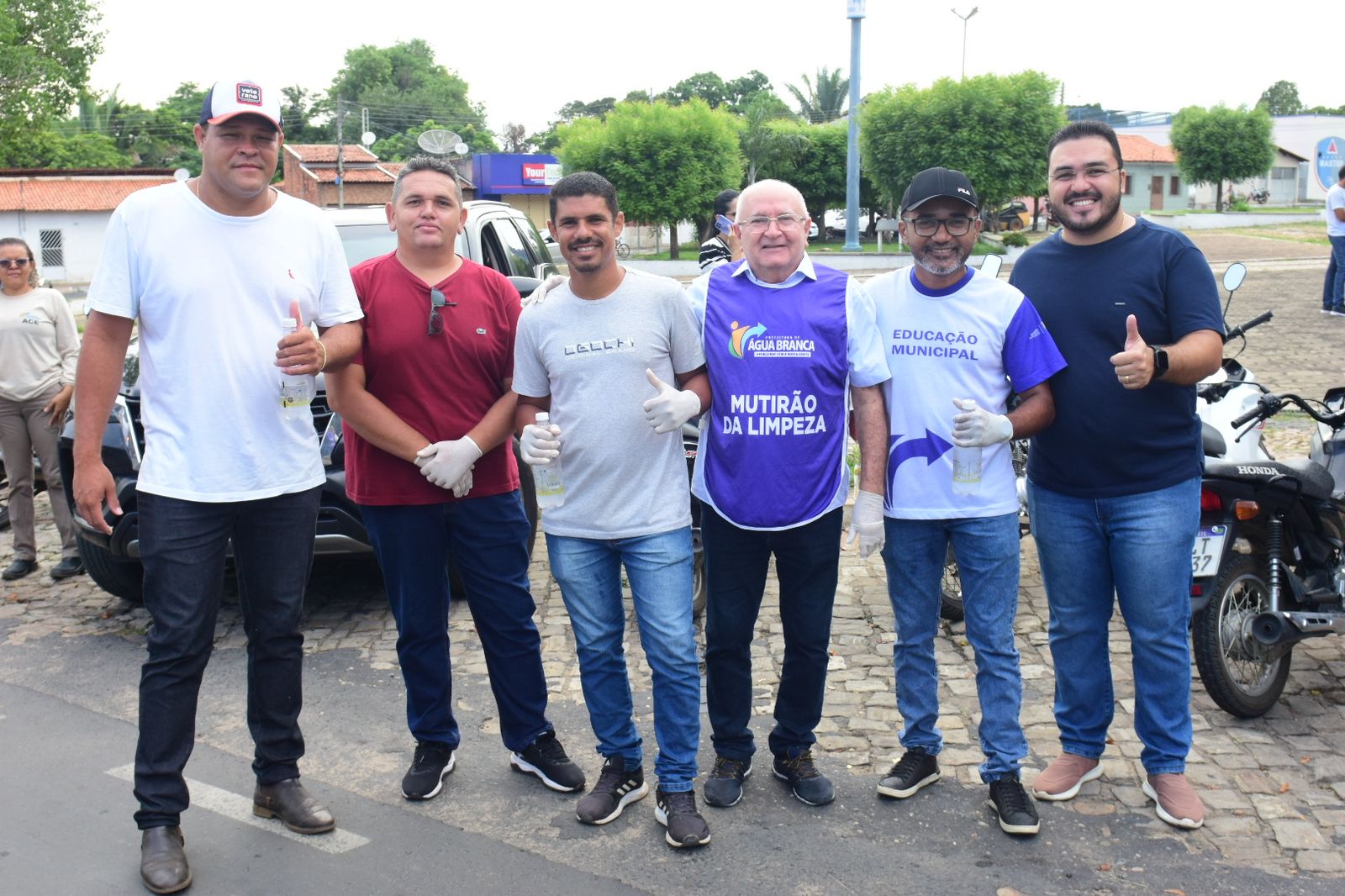 Prefeitura de Água Branca intensifica combate à dengue com mutirão de limpeza
