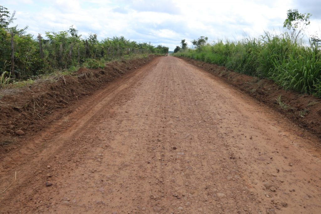Prefeitura de Água Branca intensifica serviço de recuperação de estradas vicinais