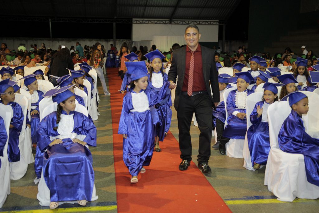Prefeitura de Água Branca promove formatura do Programa Alfa e Beto de Alfabetização