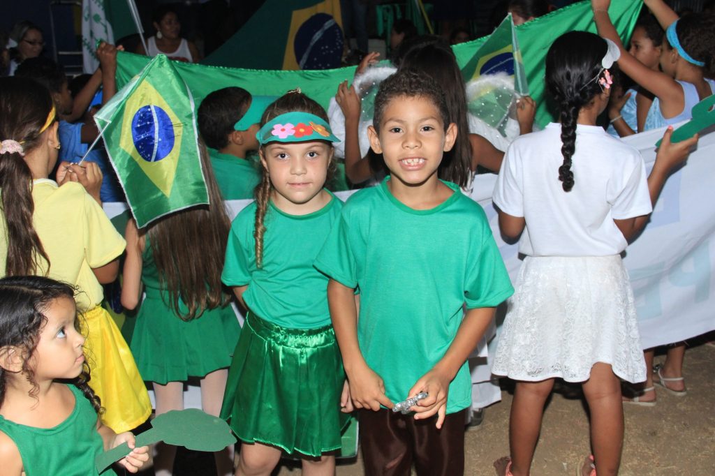 Prefeitura de Água Branca realiza desfile cívico voltado para escolas da zona rural