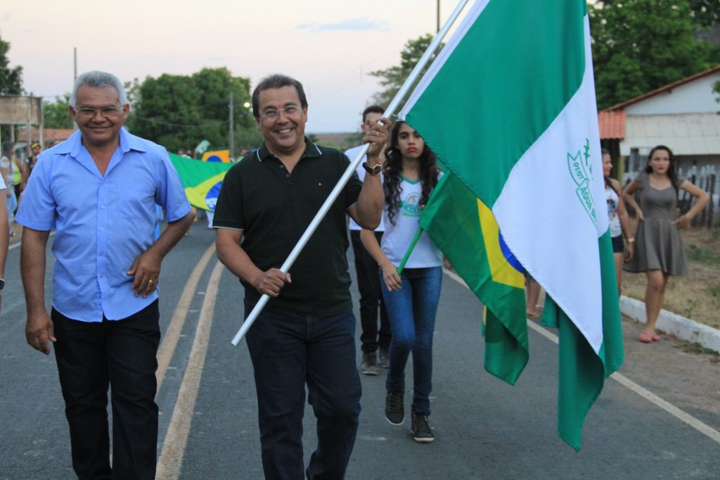 Prefeitura de Água Branca realiza desfile cívico voltado para escolas da zona rural