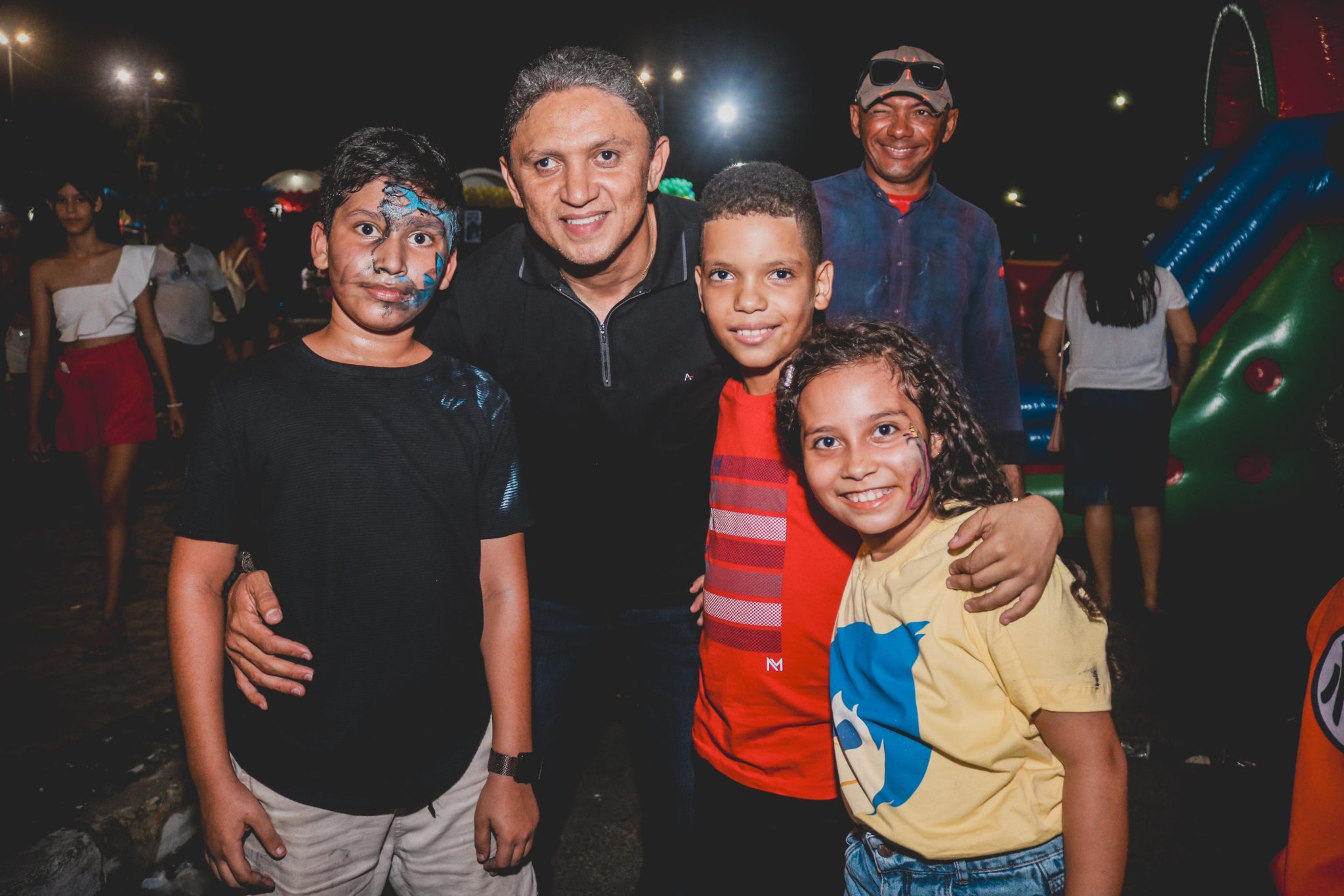 Prefeitura de Água Branca realiza festa das crianças na Praça de Eventos