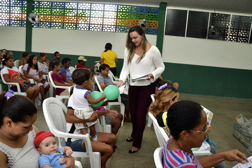 Prefeitura de Água Branca realiza mais uma entrega de cestas básicas do projeto Pão na Mesa