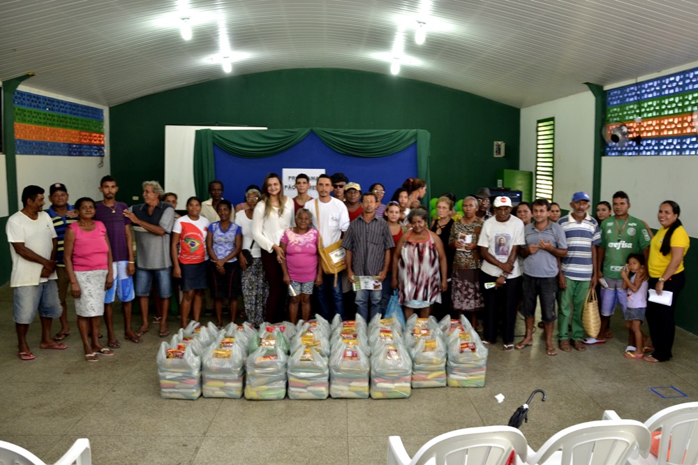 Prefeitura de Água Branca realiza mais uma entrega de cestas básicas do projeto Pão na Mesa