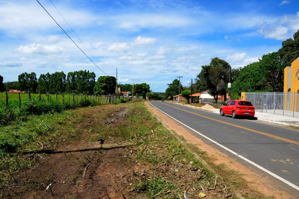 Prefeitura de Água Branca realiza mutirões de limpeza e manutenção de praças públicas Prefeitura de Água Branca realiza mutirões de limpeza e manutenção de praças públicas