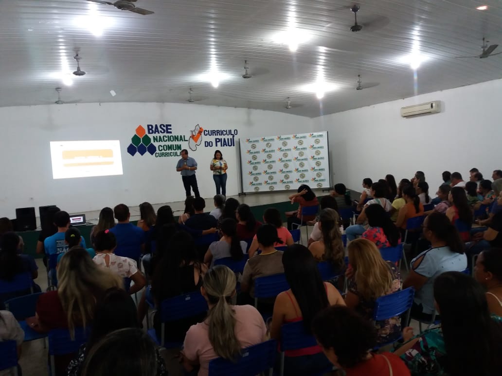 Prefeitura de Água Branca realiza o II Ciclo Formativo da Base Nacional Comum Curricular Prefeitura de Água Branca realiza o II Ciclo Formativo da Base Nacional Comum Curricular