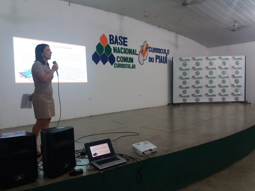 Prefeitura de Água Branca realiza o II Ciclo Formativo da Base Nacional Comum Curricular