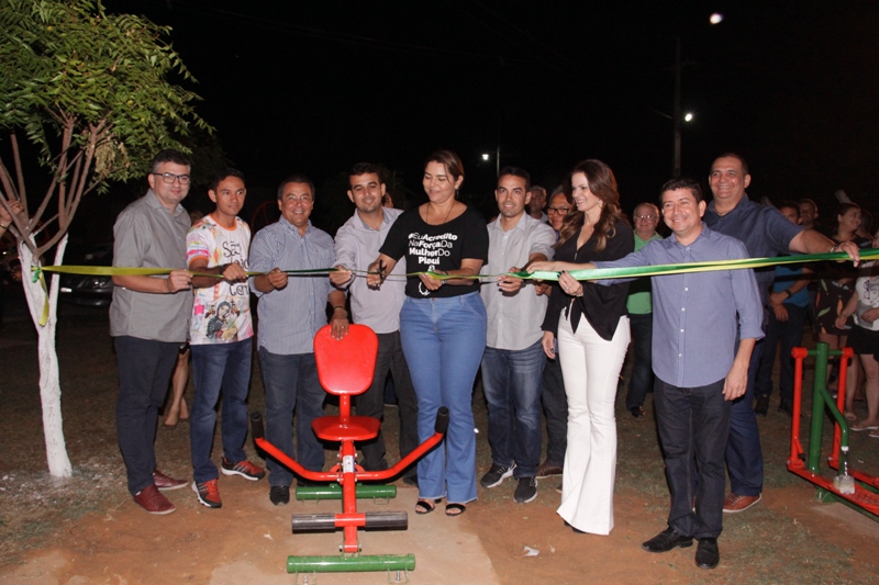 Prefeitura inaugura obras em comemoração aos 64 anos de Água Branca