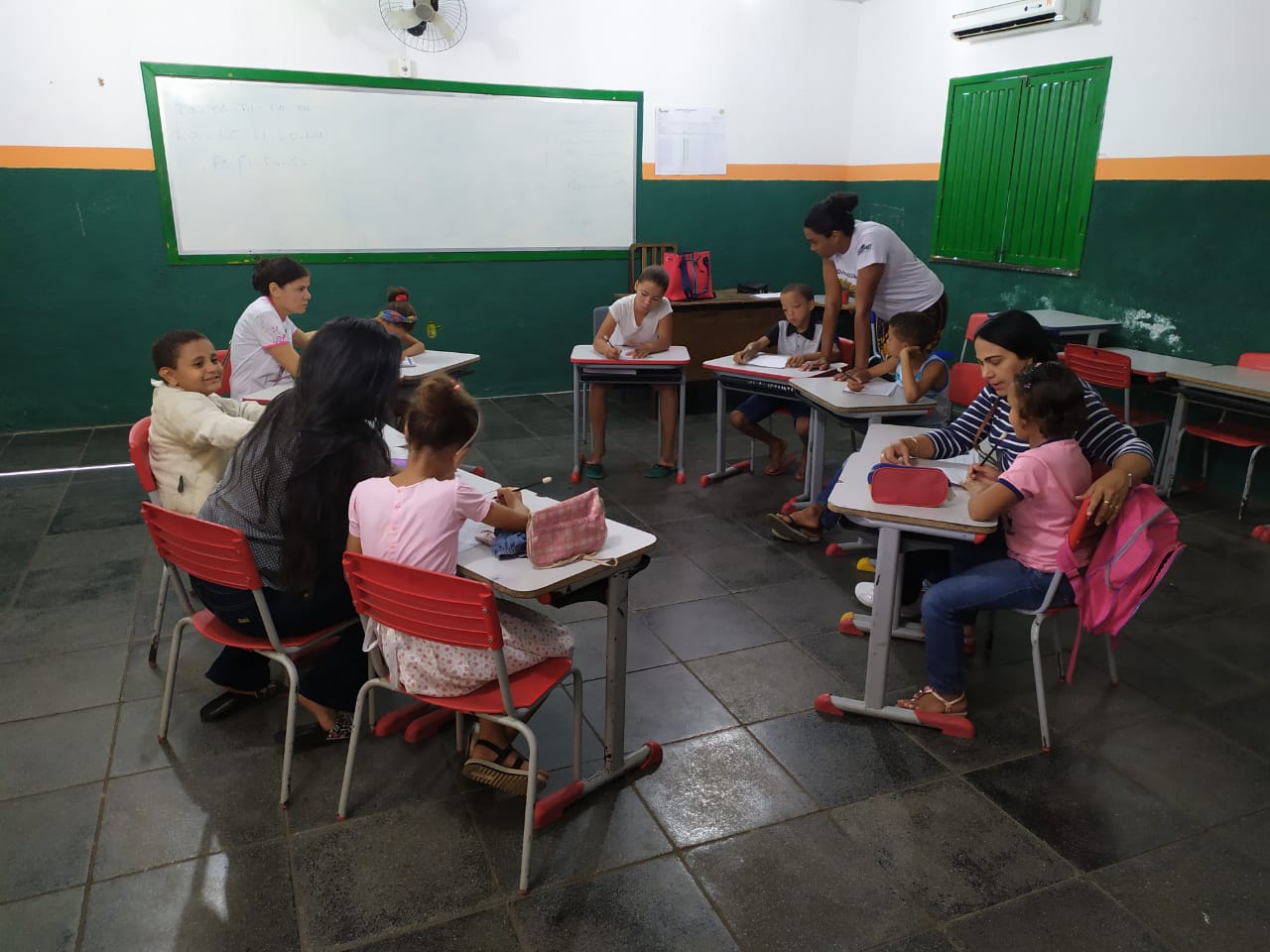 Projeto Reforçando a Aprendizagem garante aulas extras para alunos de Água Branca Projeto Reforçando a Aprendizagem garante aulas extras para alunos de Água Branca