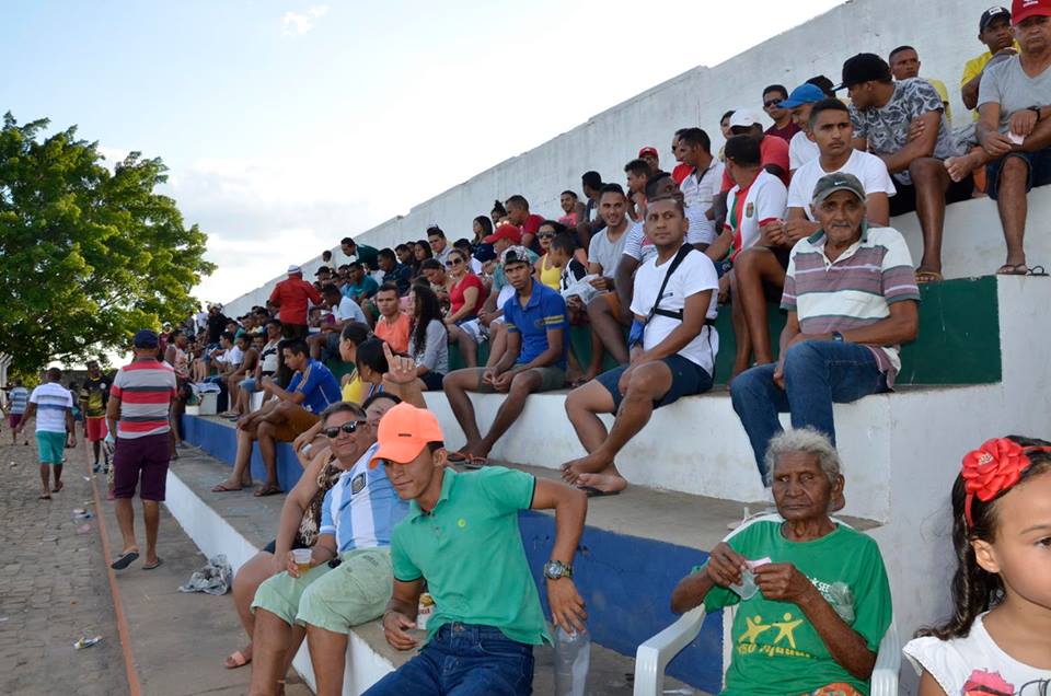 Santa Cruz e Bulungão se classificam para final do Campeonato Aguabranquense de Futebol 2017 Santa Cruz e Bulungão se classificam para final do Campeonato Aguabranquense de Futebol 2017