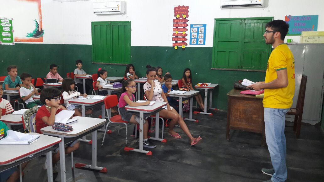 Saúde de Água Branca realiza ação de prevenção à gripe nas escolas