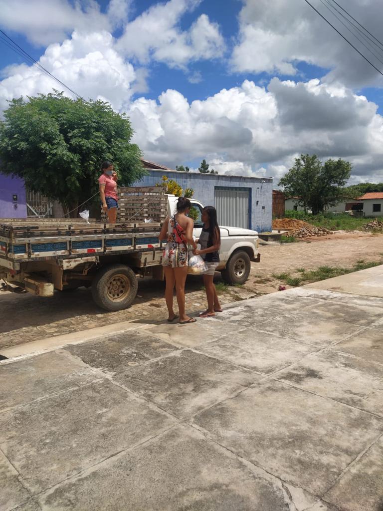 Semana Santa: Água Branca beneficia mais de 1200 famílias carentes com entrega de cestas básicas