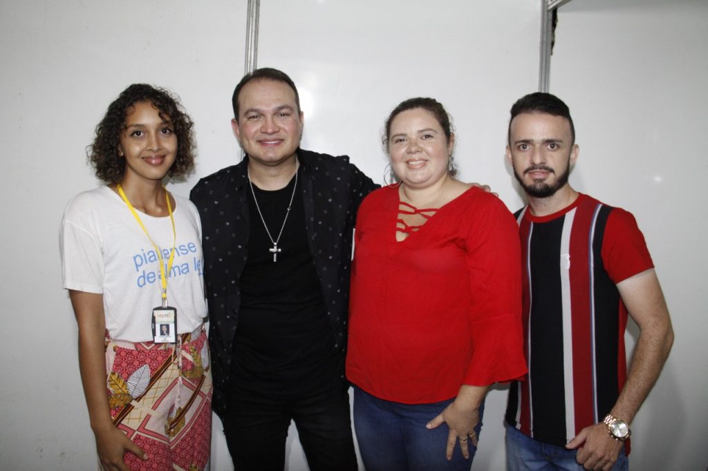 Show Evangélico anima terceira noite da Semana Cultura de Água Branca