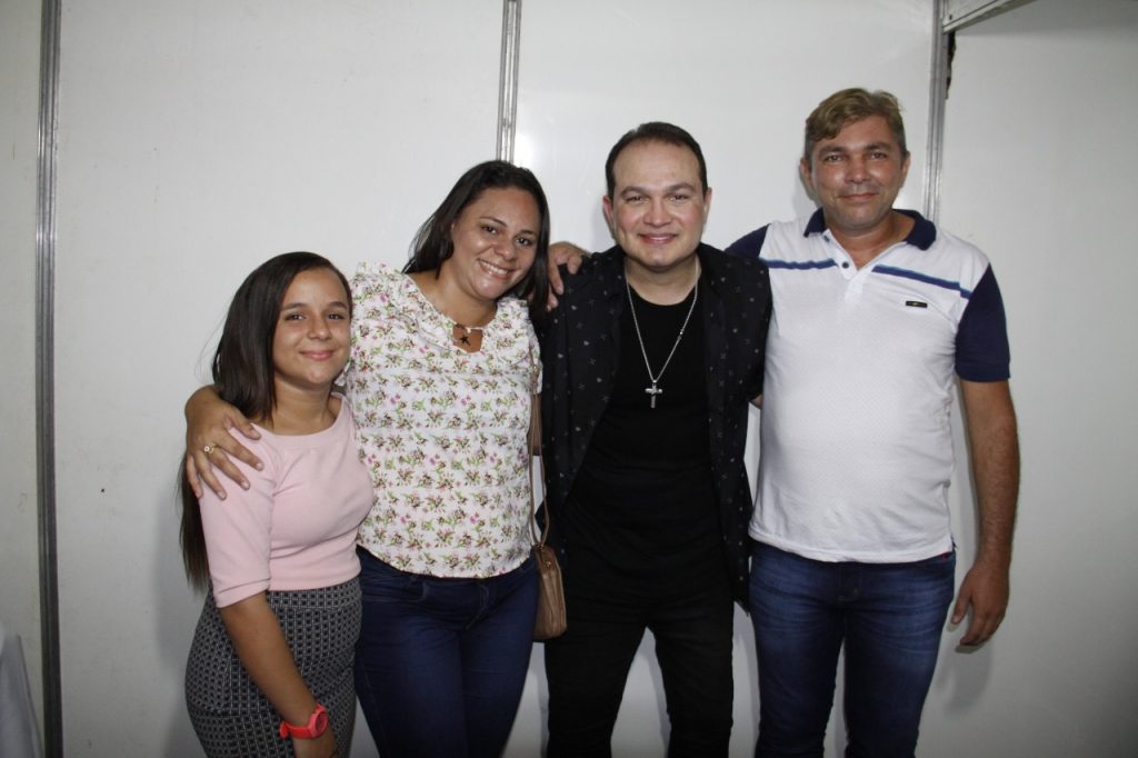 Show Evangélico anima terceira noite da Semana Cultura de Água Branca