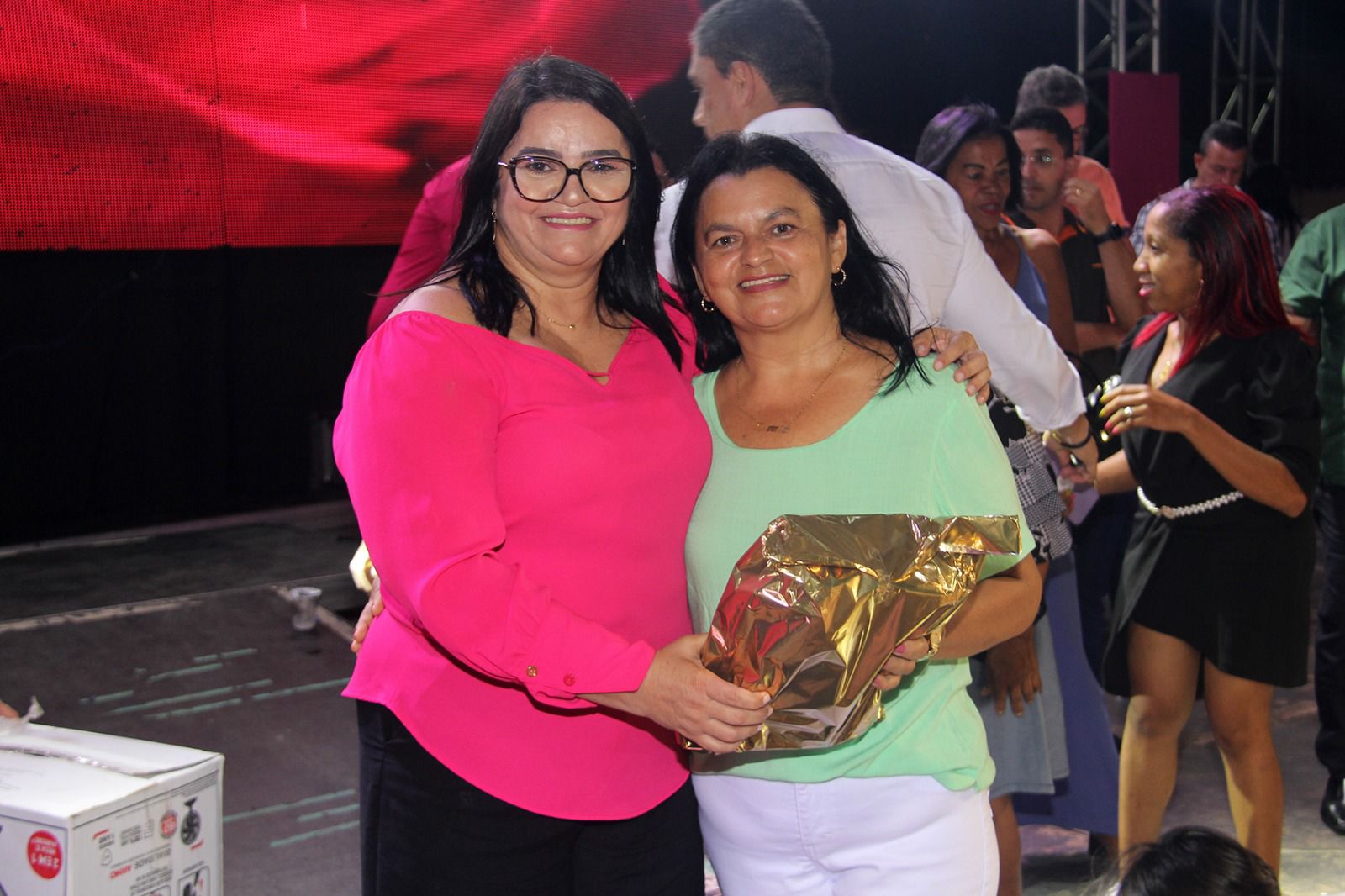 Show musical e sorteio de brindes marcam Festa das Mães em Água Branca