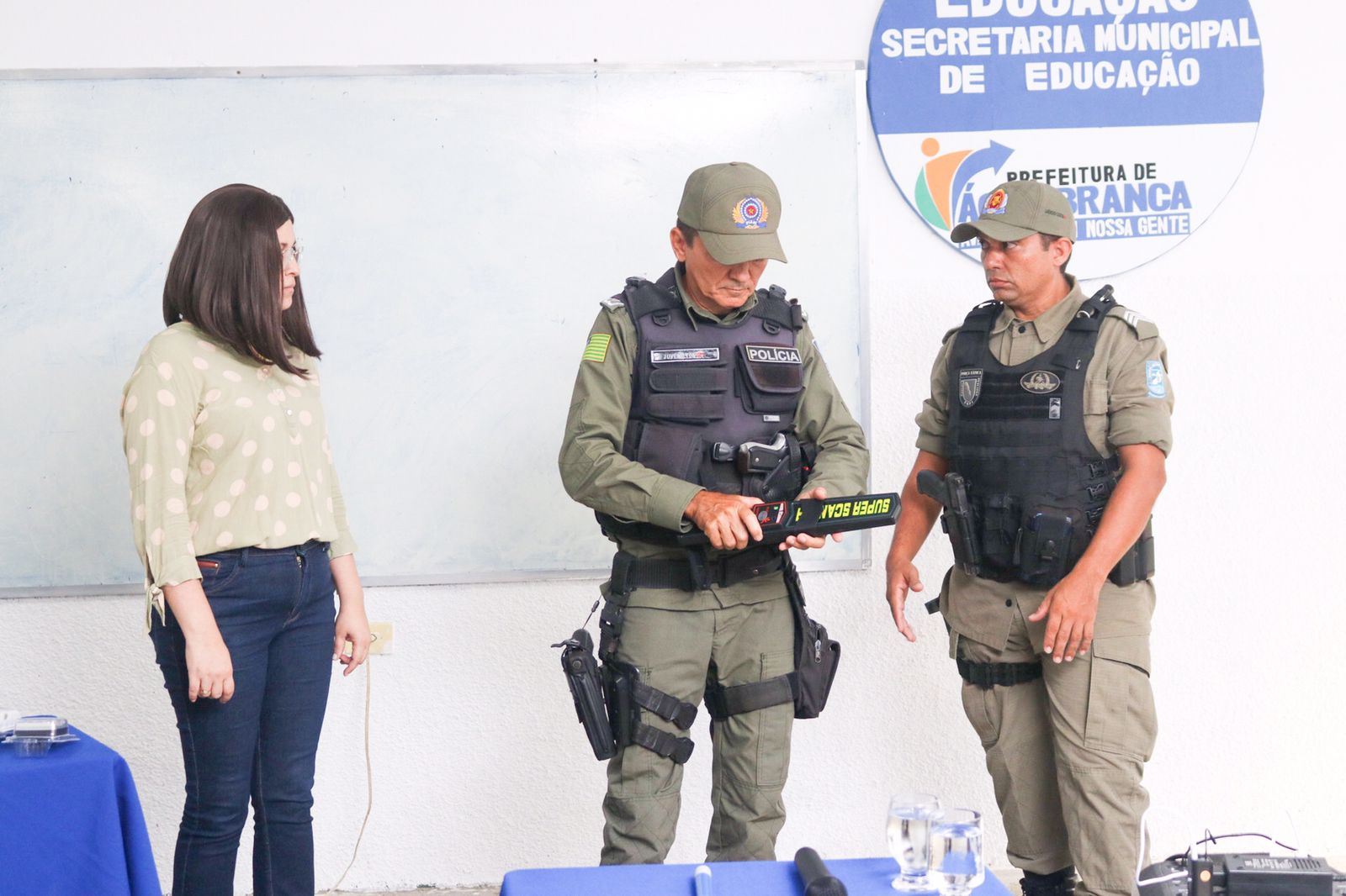 Vigilantes de escolas de Água Branca participam de capacitação ministrada pela Polícia Militar